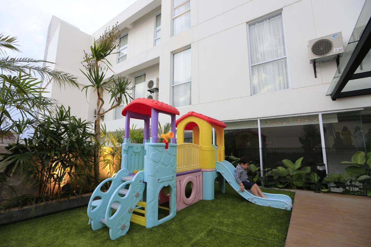 Luminor Hotel Purwokerto By Wh Εξωτερικό φωτογραφία