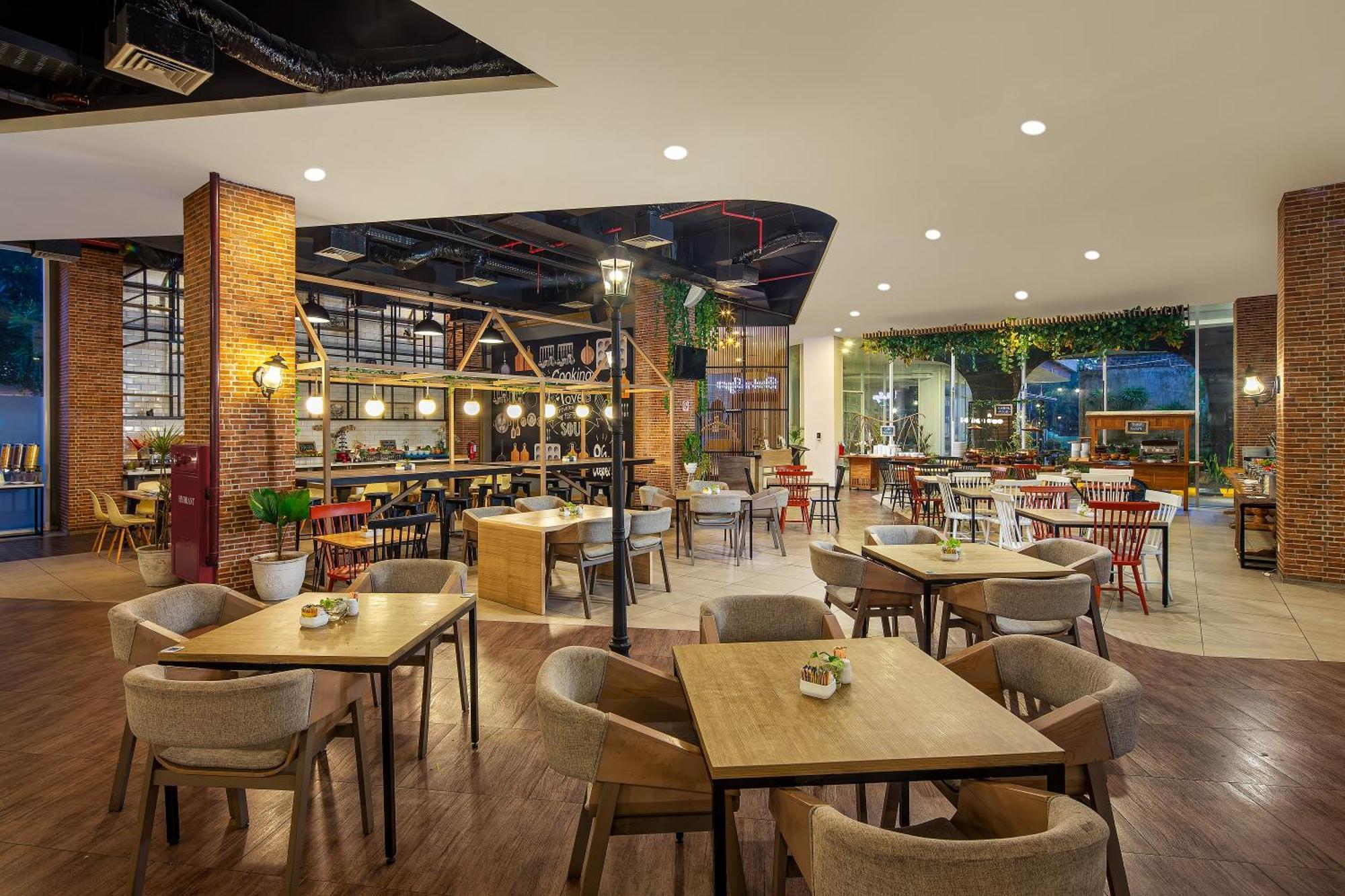 Luminor Hotel Purwokerto By Wh Εξωτερικό φωτογραφία