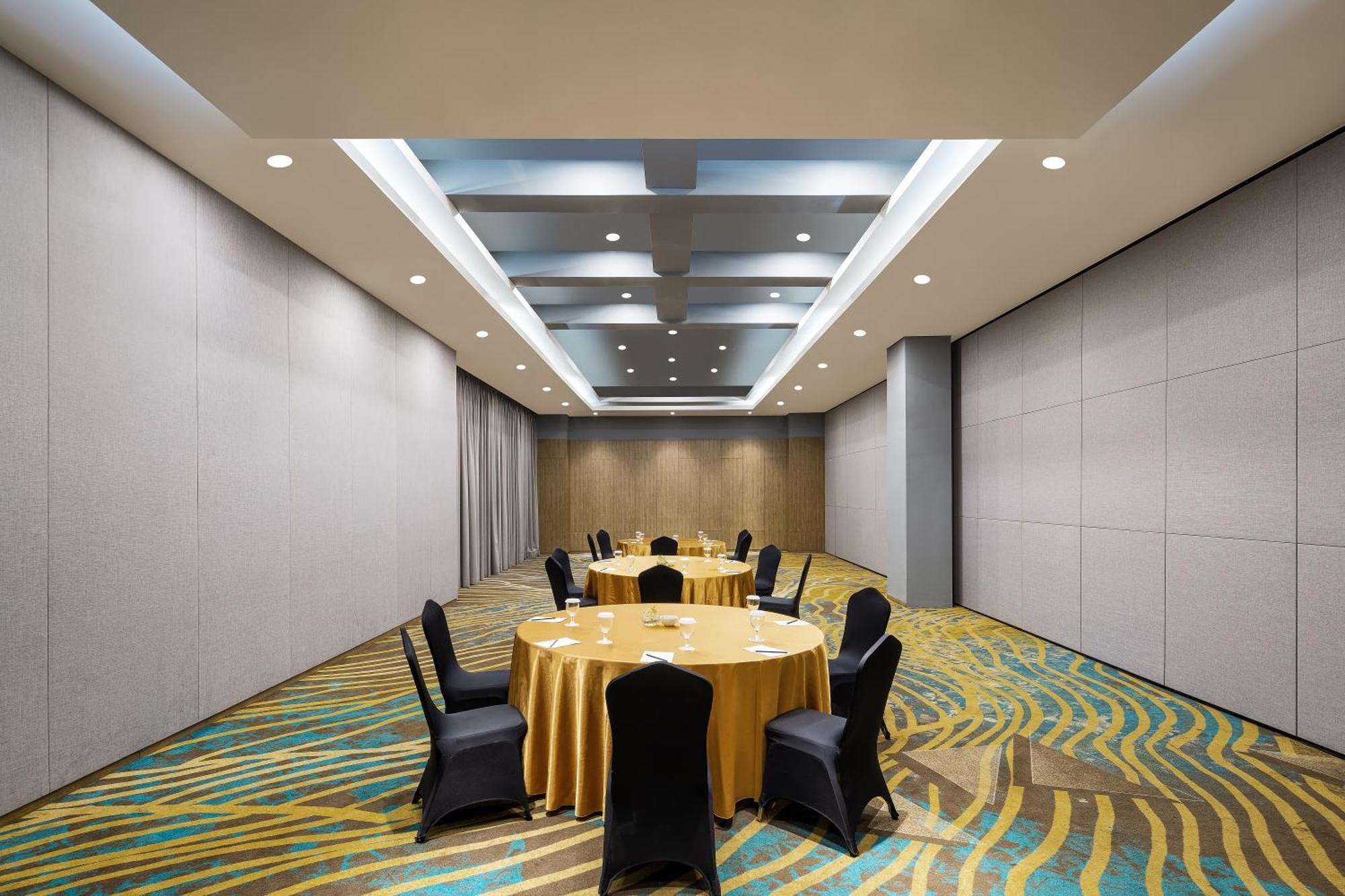 Luminor Hotel Purwokerto By Wh Εξωτερικό φωτογραφία
